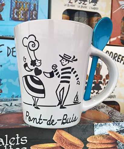 creperie fontaine pont buis mug